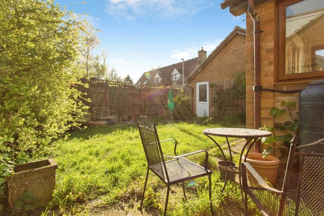 15, Plumian Way, Cambridge photo 3