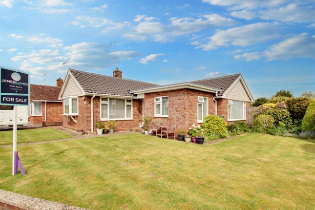 Thumbnail Detached bungalow for sale in Singleton Crescent, Goring-By-Sea, Worthing