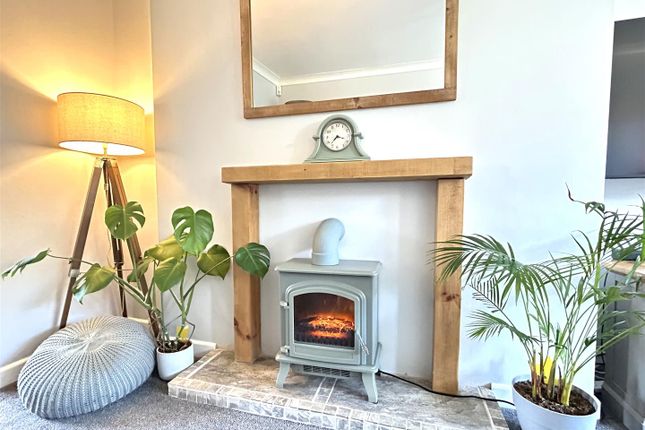 5, Woodland Crescent, Leeds photo 3