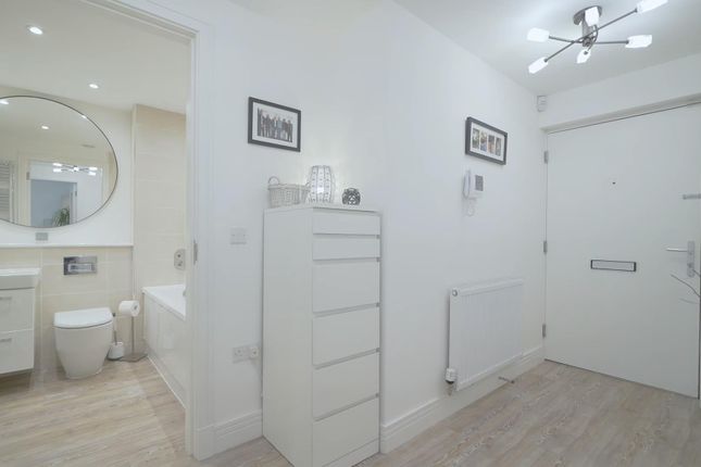 Flat 0/2, 6 Lanfine Drive, Kirkintilloch, Glasgow, G66 1AU, Glasgow photo 3