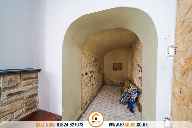 116 Commonside, Batley photo 3