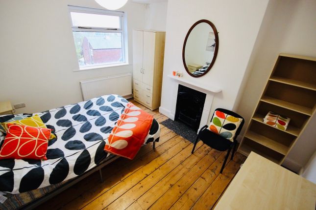 Shared accommodation to rent in Parc Wern Road, Sketty, Swansea