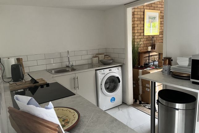 63, Lincoln Way, Daventry photo 4