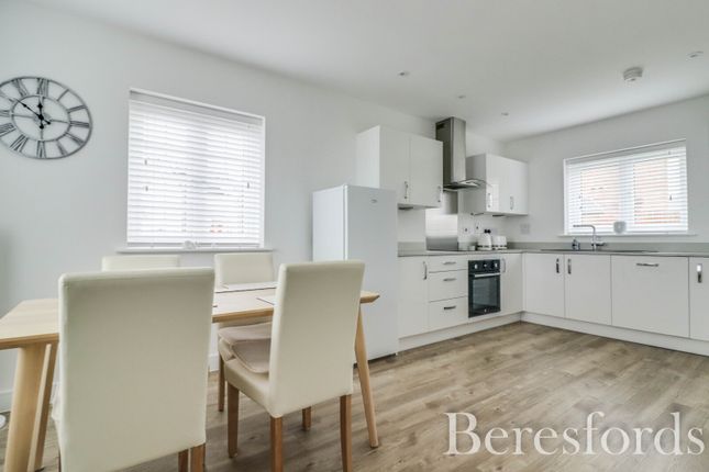 11, Discovery Close, Essex photo 2