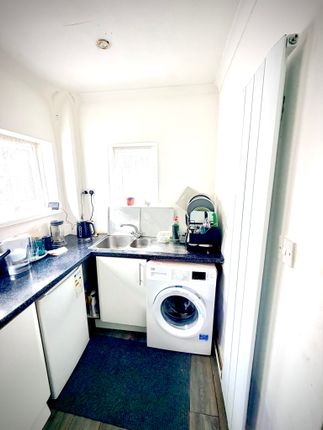 8, Harrowden Road, Luton photo 4