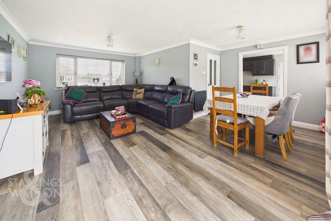 24 Coney Hill, Beccles photo 3
