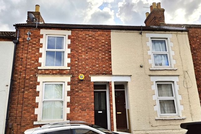 Terraced house to rent in Redwell Road, Wellingborough