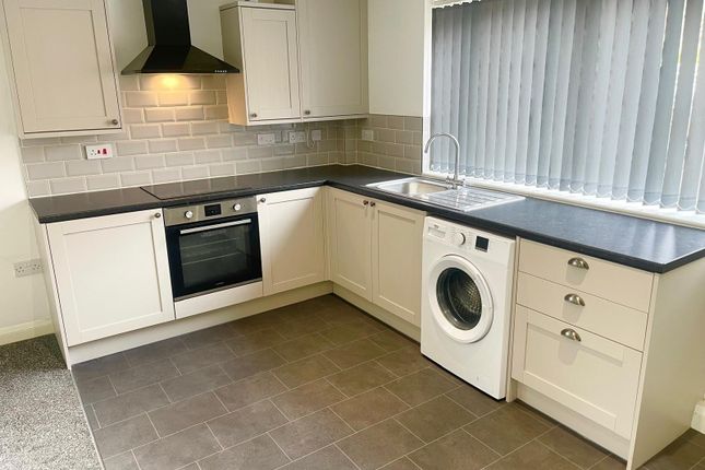 22, Edwins Close, Barnsley photo 2