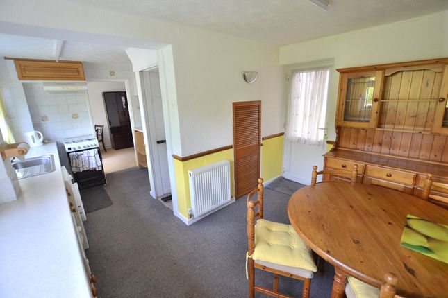 19 Avon Road, Loughborough photo 4