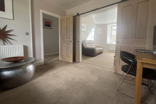 2, Gladstone Terrace, Longrock photo 4
