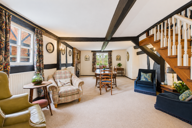The White House, Pershore photo 2