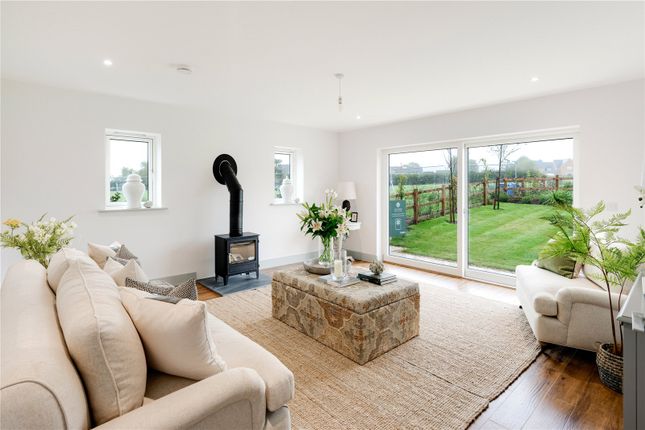 3 Saxon Drive, Manor Court, Greet photo 3