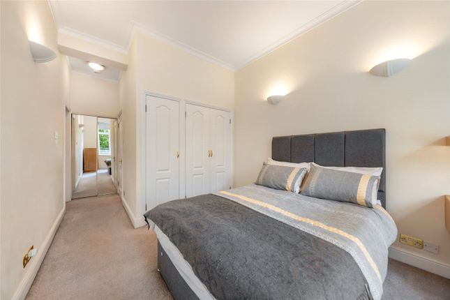 8, William Court, St John's Wood photo 4