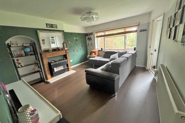61, Preston Grove, Telford photo 3