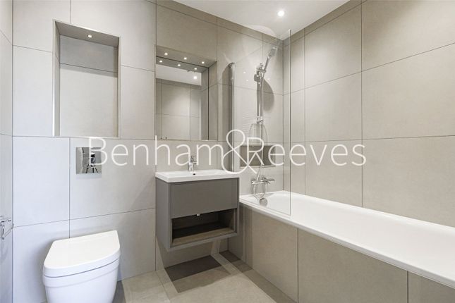 Carlyle Road, London photo 4