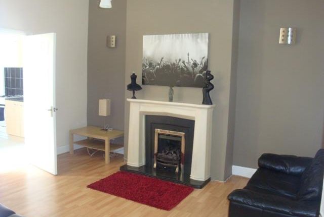 119 Mortimer Rd Lounge.Jpg