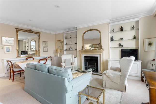 Flat 11, 25, Queen's Gate Gardens, London photo 3