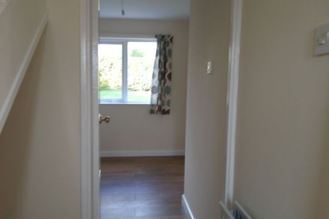 8, Warris Close , Kimberworth park, Rotherham photo 3