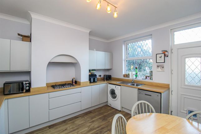 444, Denby Dale Road East, Wakefield photo 3