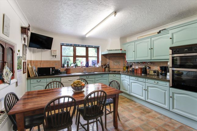 Monteith Close, Tunbridge Wells photo 4