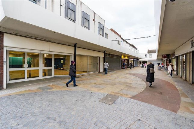Thumbnail Retail premises to let in 9 Albert Square Shopping Centre, Widnes, Halton