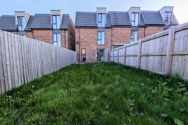 2J, Darmonds Green Avenue, Liverpool photo 5