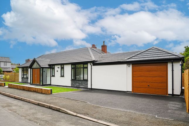 3 bed bungalow for sale in Kingsbury Avenue, Bolton BL1