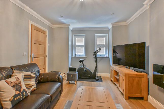 36A, Cromwell Road, Brentwood photo 4