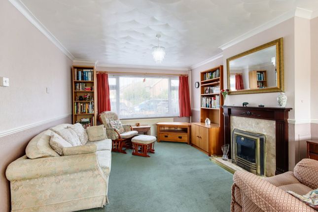 17, Frobisher Way, Gravesend photo 3