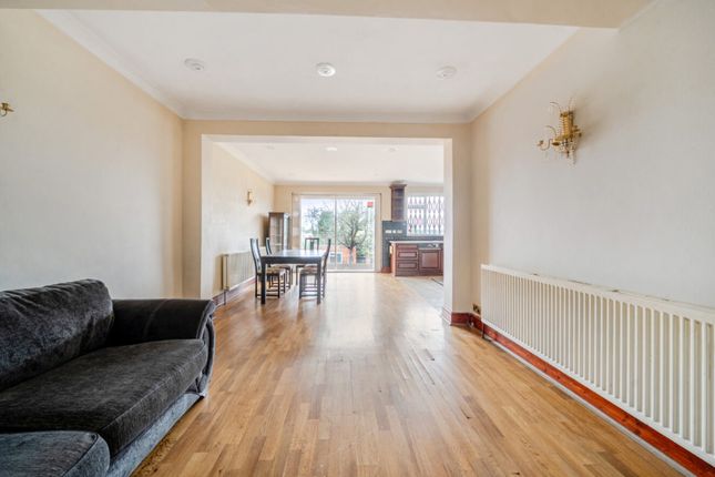 14, Lynton Terrace, West Acton photo 2