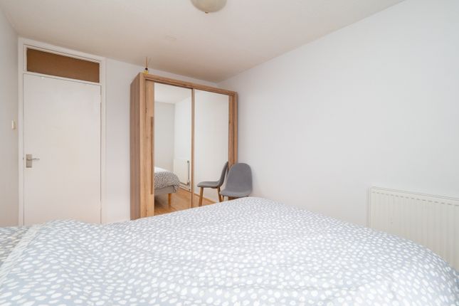 Flat for sale in St. James Road, Sutton