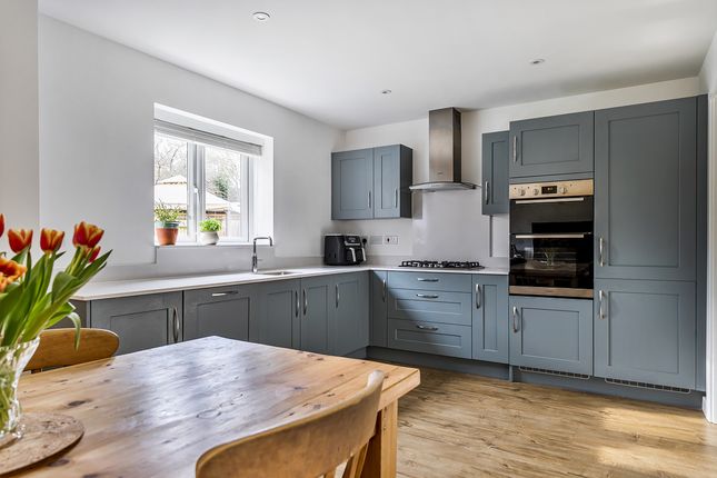 4, Keyworths Crescent, West Malling photo 2