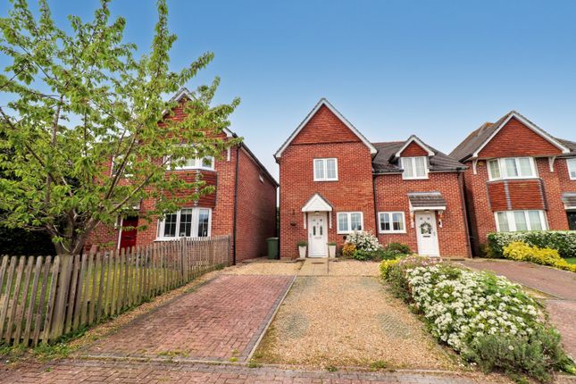 2-bed semi-detached on 2, Chase Gardens, Southampton, £1,400/mo