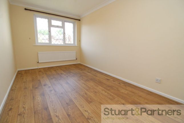 9, Johnson Drive, Burgess Hill photo 5
