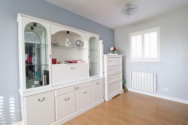 Flat for sale in Mill Court, Braintree