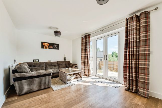 6, John Acres Way, CHIPPING NORTON photo 5