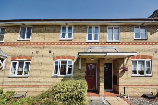 Thumbnail Terraced house for sale in Keeble Way, Braintree