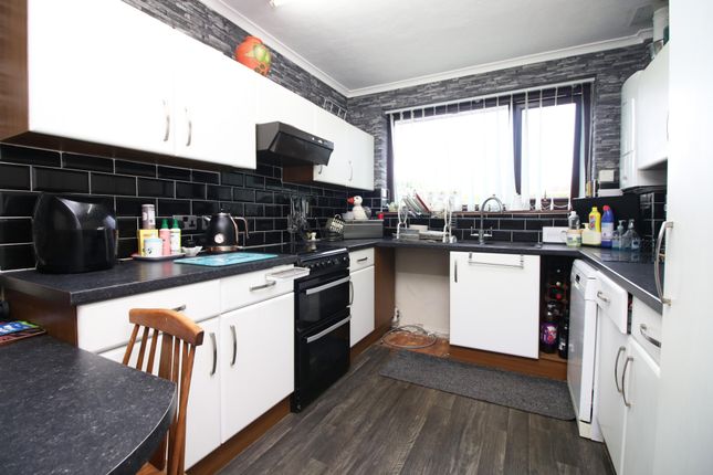 23, Bowland Avenue, Fleetwood photo 4