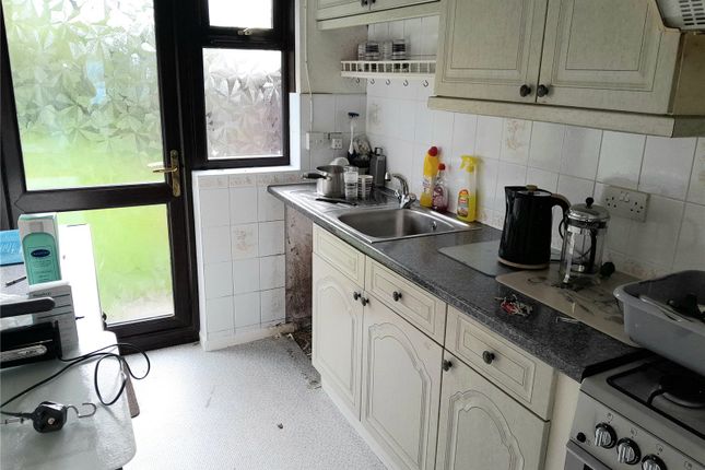 6, Hall Drive, West Midlands photo 4