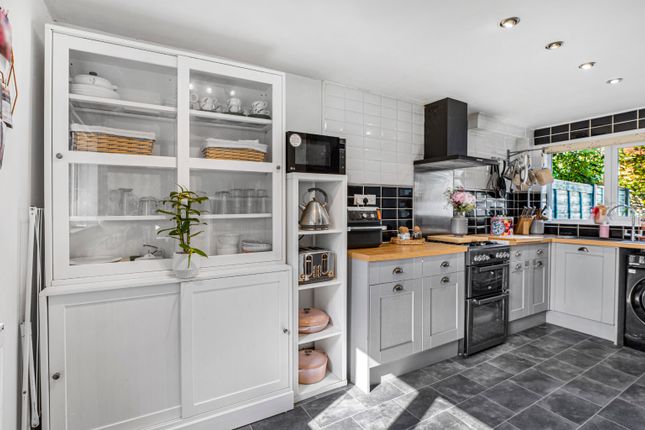 21 Wilkes Road, Codsall, Staffordshire photo 3