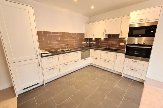 Flat for sale in Brighton Road, Purley