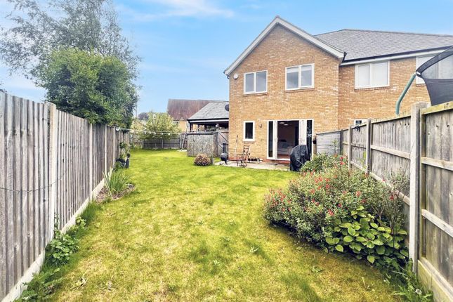 Rear Garden Pic 2.Jpg