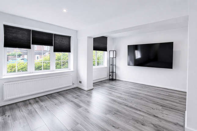 1, Peninne Close, Leicester photo 3