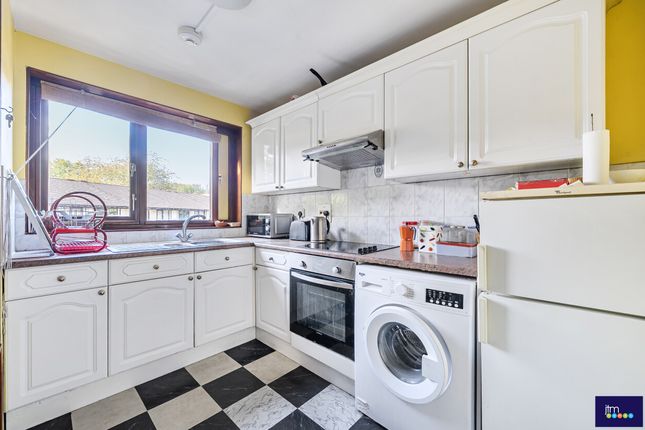 Flat 3, 103, Dartmouth Park Hill, London photo 2