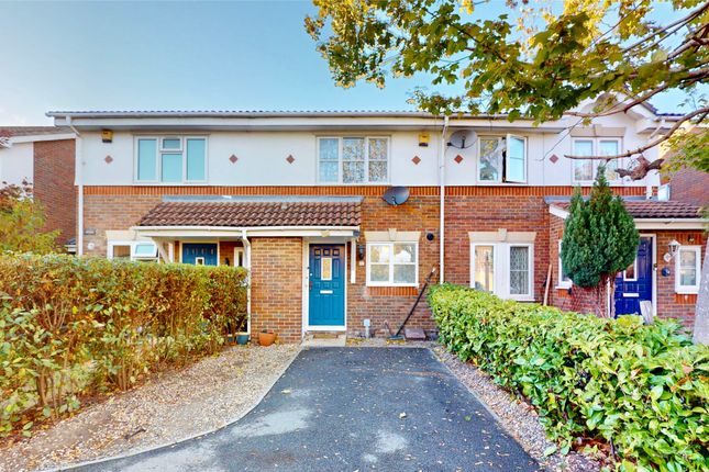 2-bed terraced on Tollgate Drive, Hayes, £2,000/mo