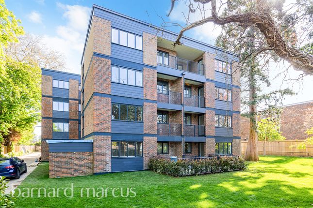 Thumbnail Penthouse for sale in Alexandra Road, Epsom