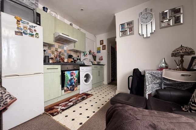 Call 02920 454555 To Secure Your Viewing_8