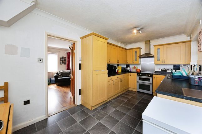 6, Hampden Road, Ashford photo 3