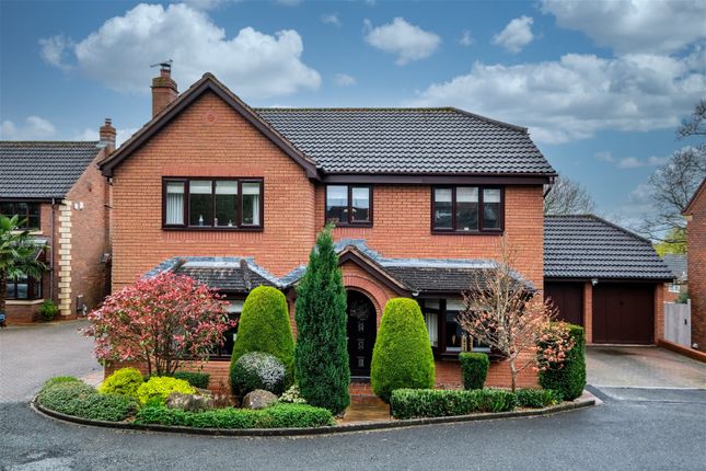 Thumbnail Detached house for sale in Elgar Close, Headless Cross, Redditch