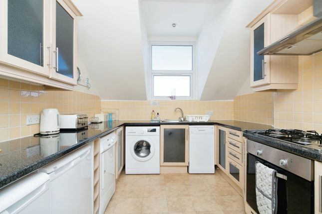 Flat 7, Royal Manor Park, 34, Queens Road, Conwy photo 4